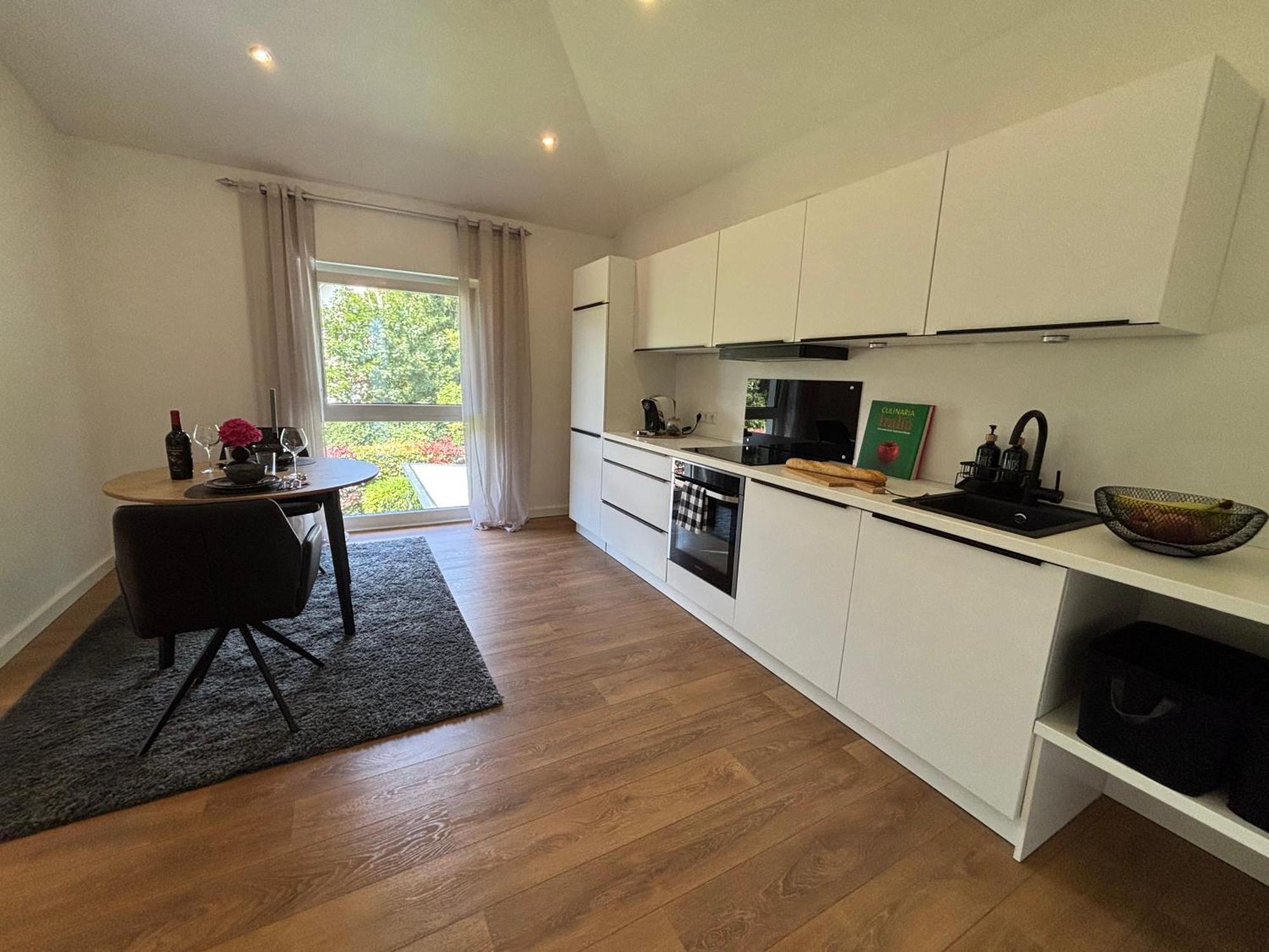 B&S-Apartment 100 Qm Neu Schlangen Exteriér fotografie